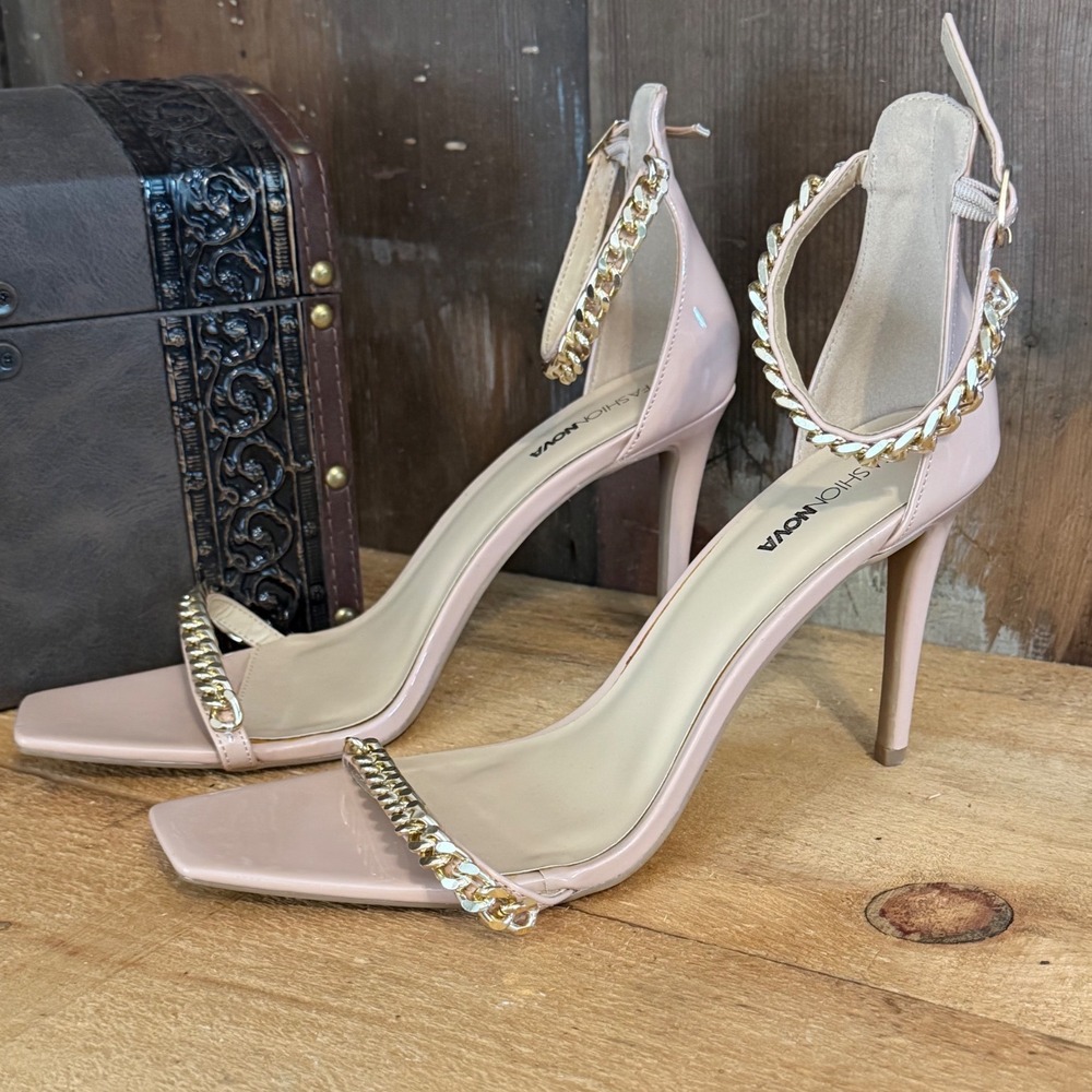Fashion Nova Nude Patent Chain Heels Size 10 Strappy Stiletto Sandals Club Party